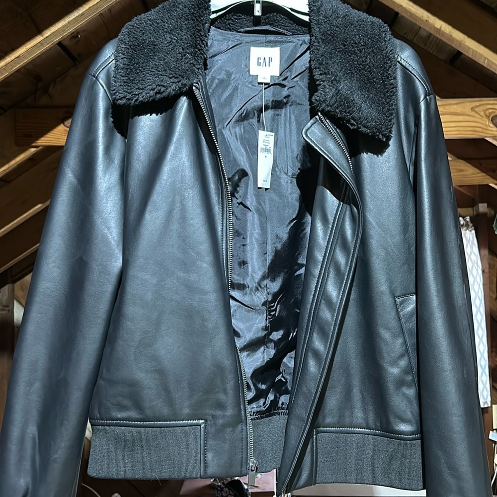 Black Gap faux leather jacket brand new with tags fuzzy teddy collar size medium